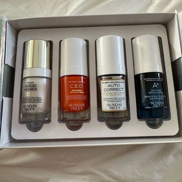 Sunday Riley Superstars Vol 1 - Picture 3 of 4